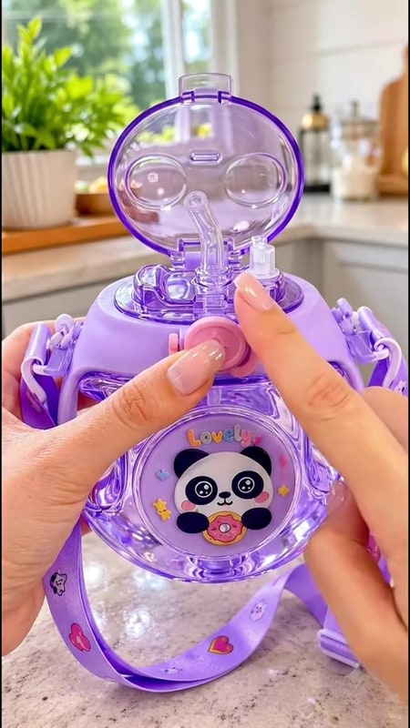 Garrafa Térmica Infantil com Canudo e Alça de Silicone